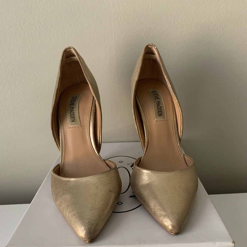 Steve Madden 7.5 Varcityy Gold